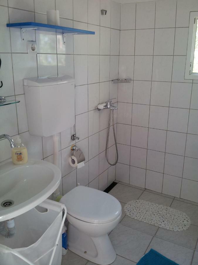 Robinson House Kata Villa Milna  Eksteriør billede
