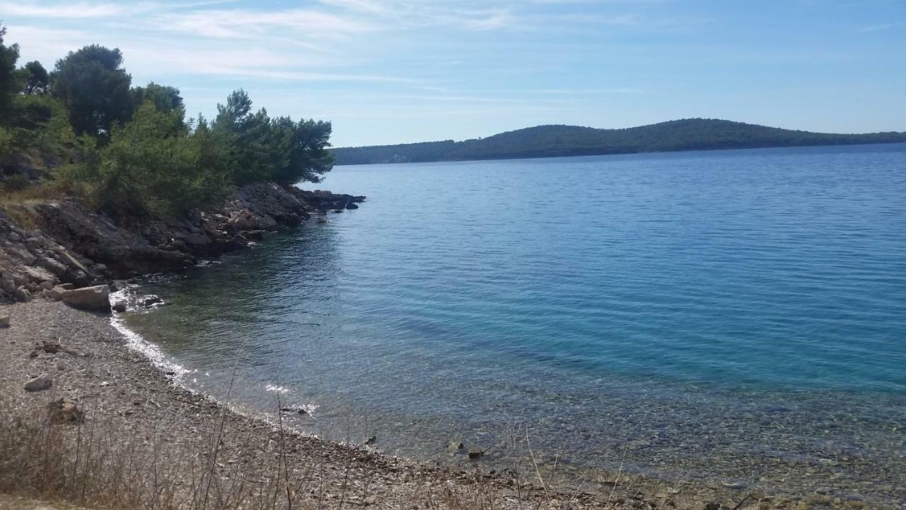 Robinson House Kata Villa Milna  Eksteriør billede